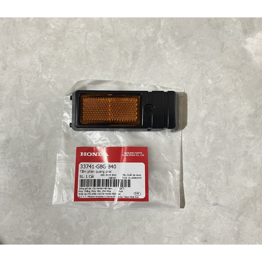 Mắt cua phải DR