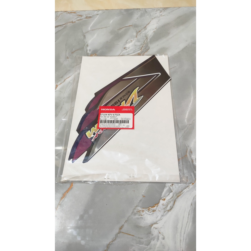 Tem cốp trái *R150CU*