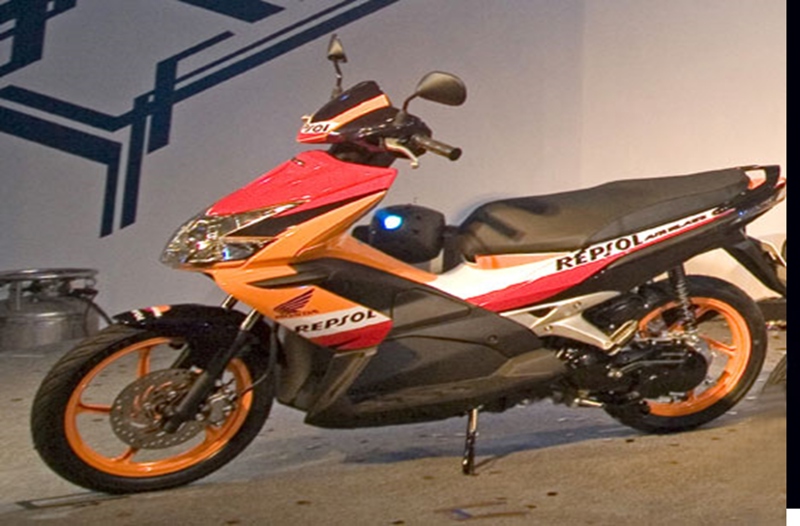 Bộ nhựa Air Blade 110 chế cơ Năm 2008 REPSOL Màu Xanh đen PB383 31CT