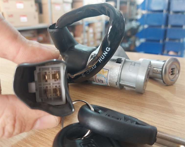 Ổ Khóa Wave cũ 6 cạnh Motorcycle Hộp đỏ