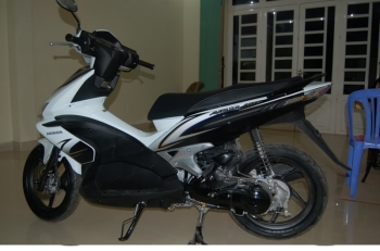 Bộ nhựa Air Blade 110 chế cơ Năm 2008 Màu Trắng NHA96 31CT